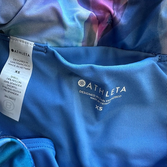 ATHLETA WAVEBREAK PRINTED SHORT - Picture 8 of 8